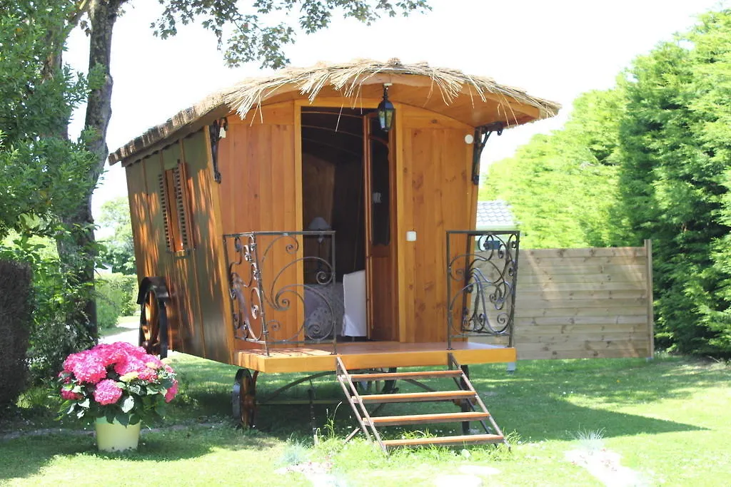 Camping Les Couesnons Hotel Roz-sur-Couesnon 4*,  Frankrig